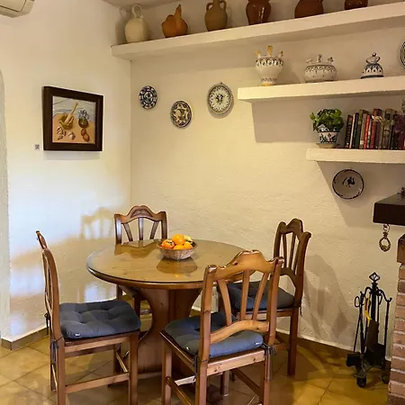 Casa Ceres, Charm And Comfort By The Sea Dom wakacyjny