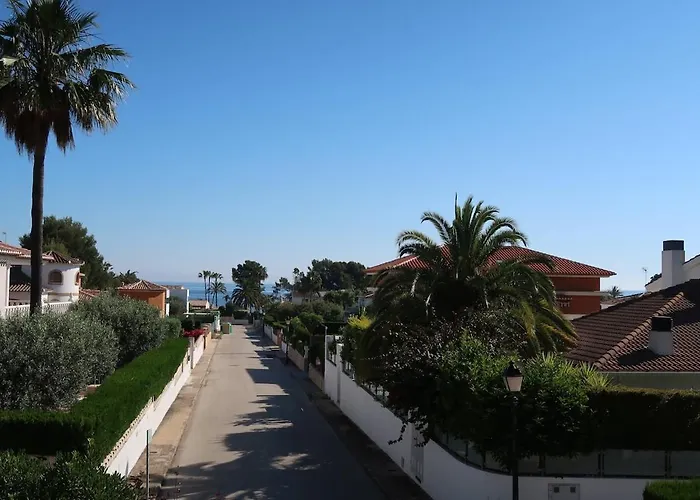 Casa Ceres, Charm And Comfort By The Sea دينايا